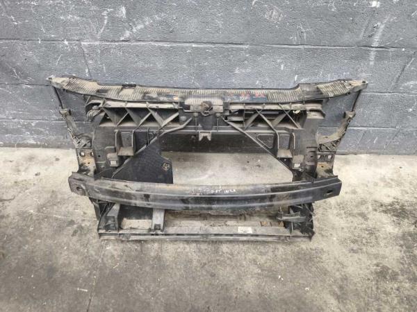 FACE AVANT SEAT  - Vue 1